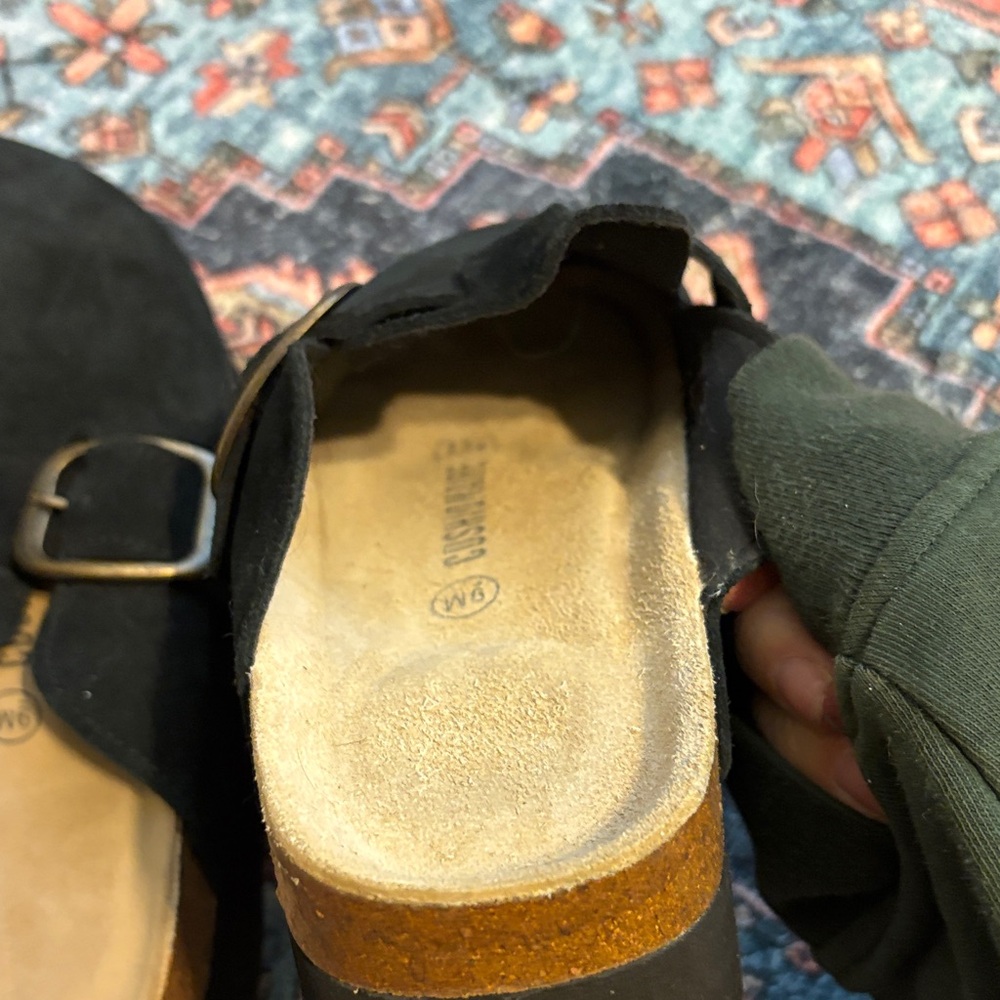 Cushionaire Granola 2 Suede Platform Clog Size 9 - Picture 11 of 11